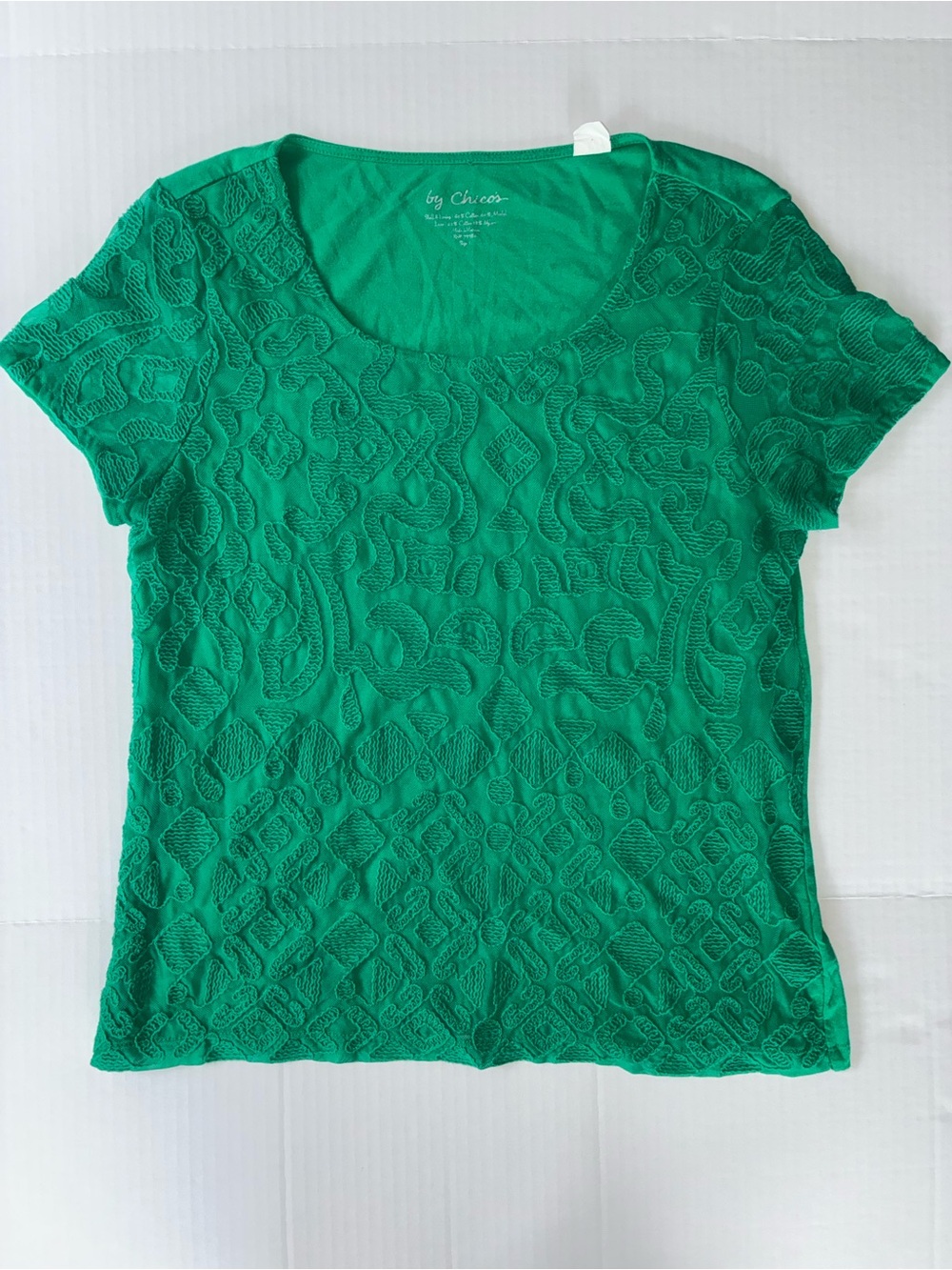 Chico’s Women’s Short Sleeve Green Top With Embroidered Lace Front Size 1